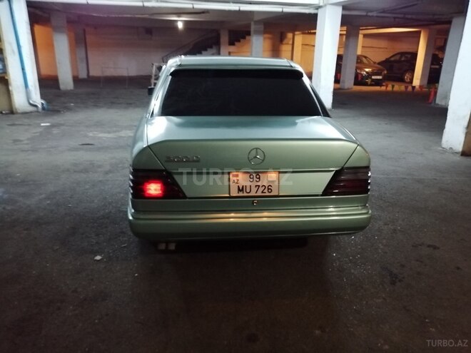 Mercedes E 300 1991, 733,672 km - 3.0 l - Bakı
