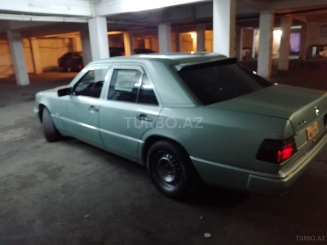 Mercedes E 300 1991, 733,672 km - 3.0 l - Bakı