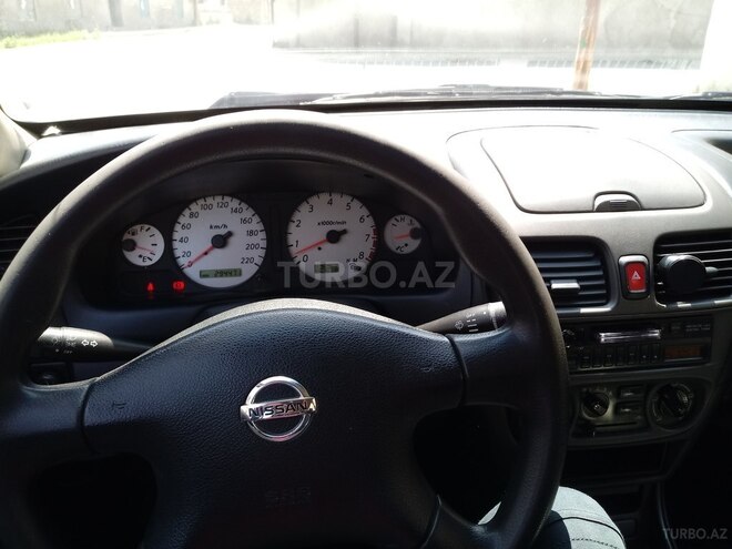 Nissan Sunny 2009, 295,000 km - 1.3 l - Bakı