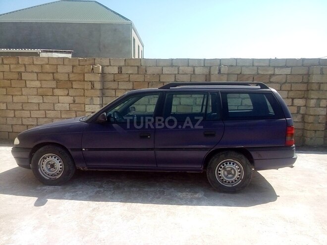 Opel Astra 1995, 300,000 km - 1.6 l - Sumqayıt