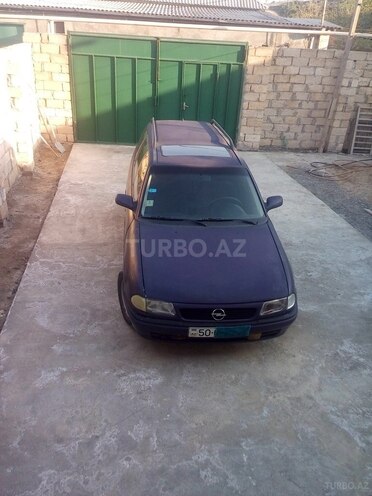 Opel Astra 1995, 300,000 km - 1.6 l - Sumqayıt
