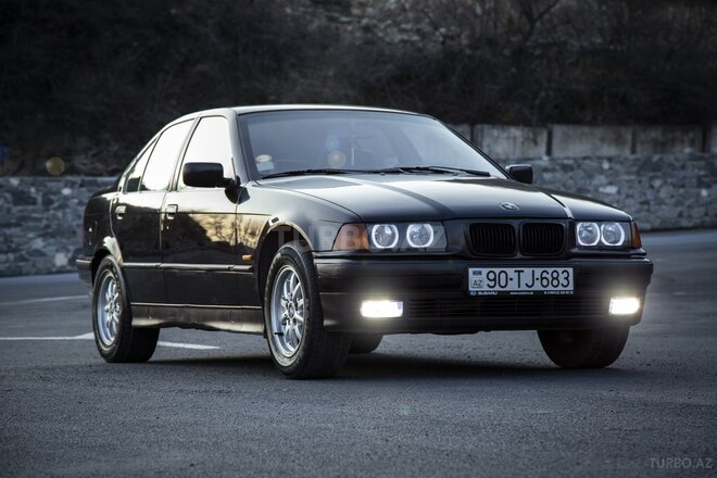 BMW 318 1996, 280,000 km - 1.8 l - Şəki