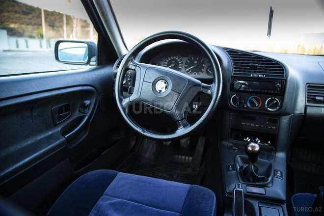 BMW 318 1996, 280,000 km - 1.8 l - Şəki