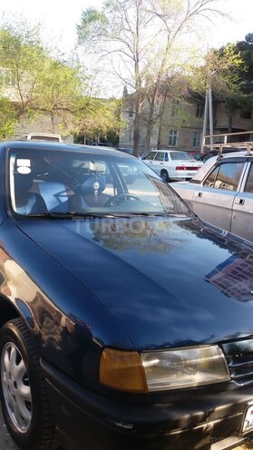 Opel Vectra 1991, 300,000 km - 1.8 l - Sumqayıt