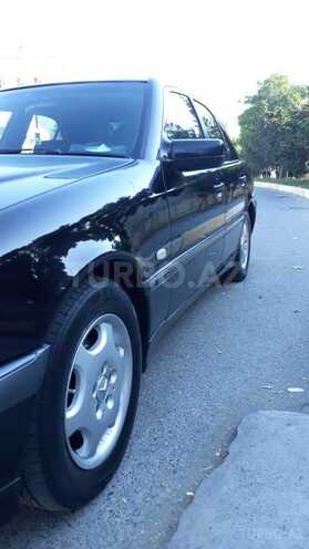 Mercedes C 220 1999, 370,000 km - 2.2 l - Bakı