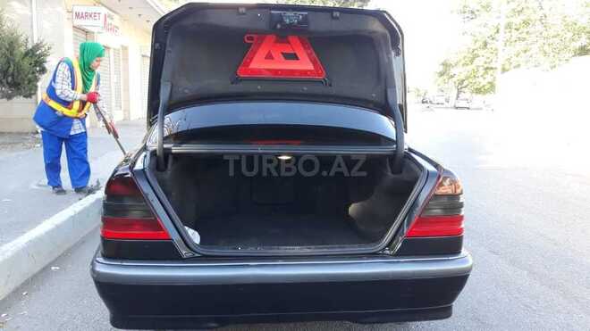 Mercedes C 220 1999, 370,000 km - 2.2 l - Bakı