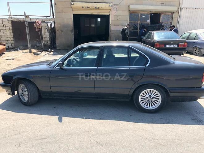 BMW 520 1992, 120,000 km - 2.0 l - Bakı