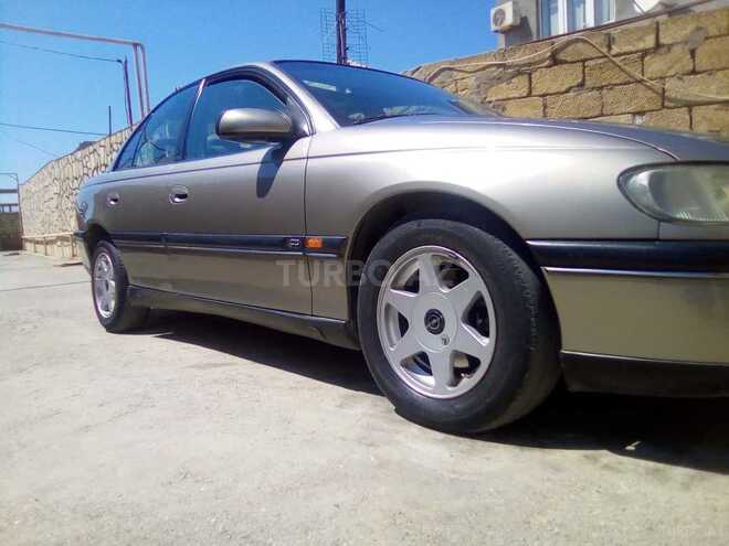 Opel Omega 1996, 240,000 km - 2.0 l - Bakı