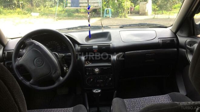 Opel Astra 1996, 392,864 km - 1.6 l - Astara