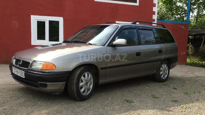 Opel Astra 1996, 392,864 km - 1.6 l - Astara