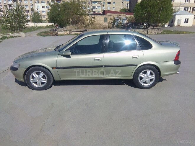 Opel Vectra 1996, 233,000 km - 1.8 l - Bakı