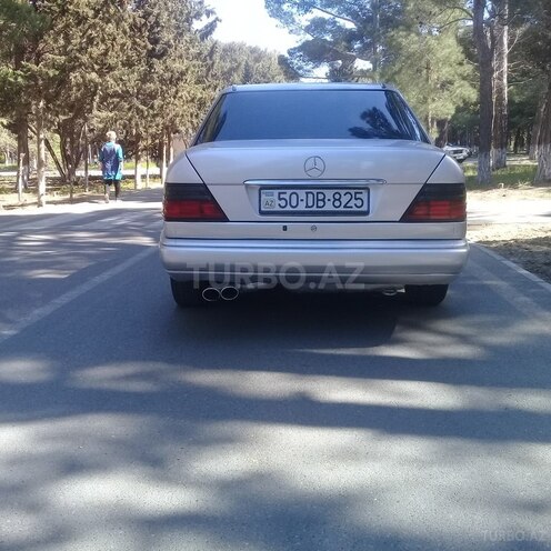 Mercedes E 220 1993, 250,000 km - 2.2 l - Sumqayıt