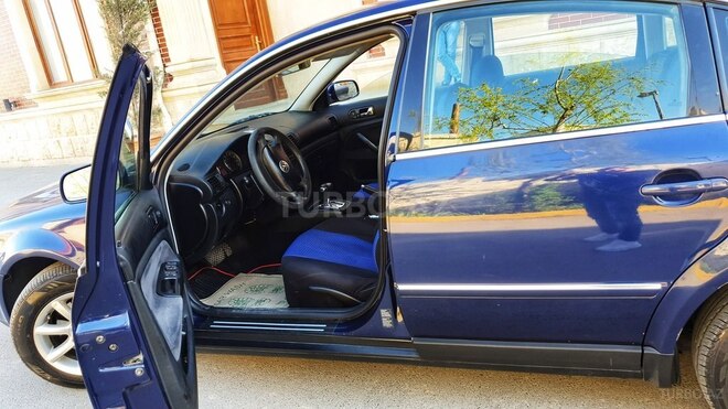 Volkswagen Passat 2002, 286,000 km - 1.8 l - Bakı