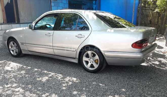 Mercedes E 240 1997, 258 km - 2.4 l - Bərdə
