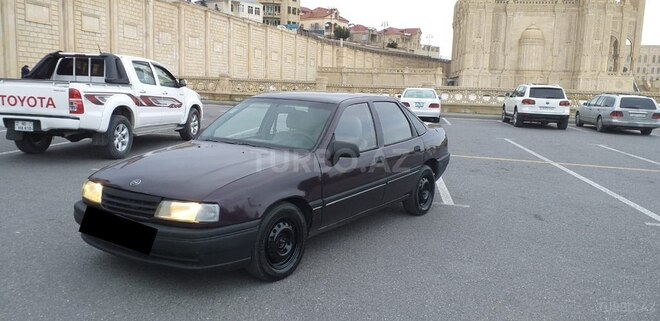 Opel Vectra 1993, 284,000 km - 1.8 l - Bakı