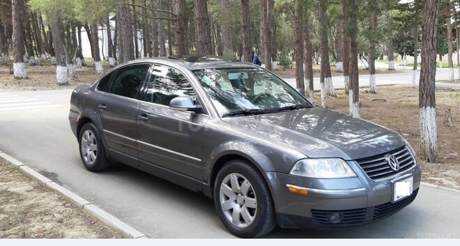 Volkswagen Passat 2004, 165,000 km - 1.8 l - Xırdalan