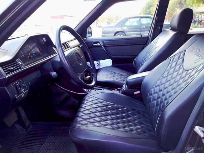 Mercedes E 200 1994, 318,136 km - 2.2 l - Bakı