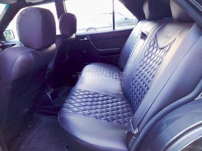 Mercedes E 200 1994, 318,136 km - 2.2 l - Bakı