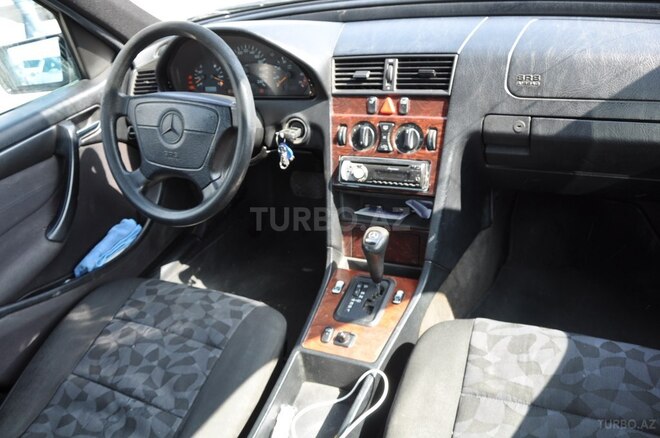 Mercedes C 180 1998, 398,000 km - 1.8 л - Bakı