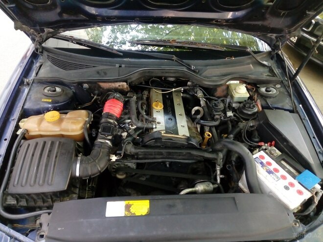 Opel Omega 1996, 397,222 km - 2.0 l - Bakı