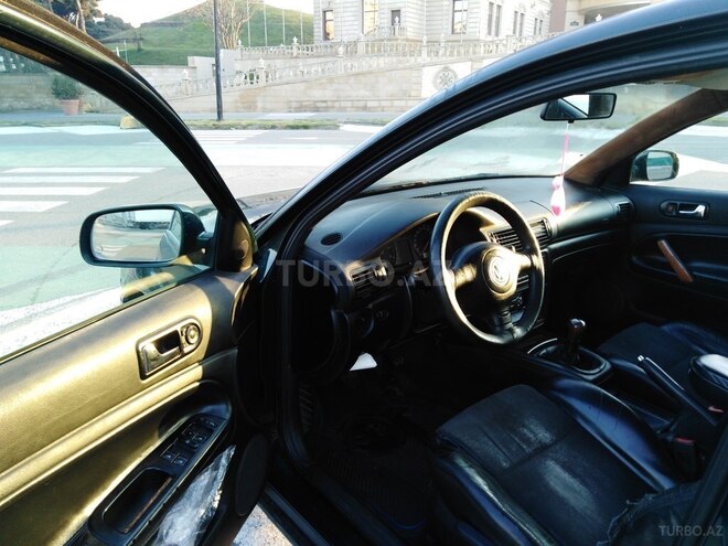 Volkswagen Passat 1998, 220,000 km - 1.8 l - Bakı