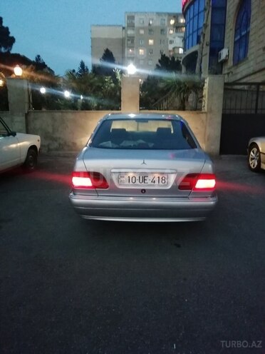 Mercedes E 280 1996, 366,800 km - 2.8 л - Bakı