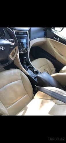 Hyundai Sonata 2012, 71,500 km - 2.0 l - Xudat