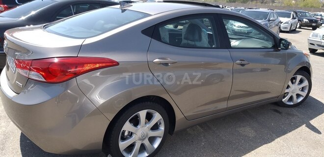 Hyundai Elantra 2013, 54,970 km - 1.8 l - Bakı