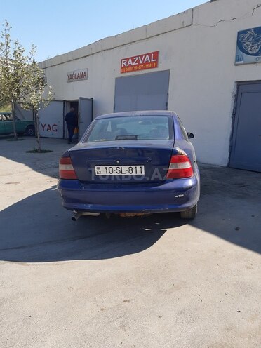 Opel Vectra 1997, 295,634 km - 1.6 l - Bakı