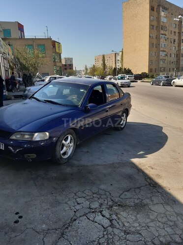 Opel Vectra 1997, 295,634 km - 1.6 l - Bakı