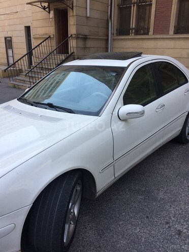 Mercedes C 240 2002, 300,000 km - 2.4 l - Bakı
