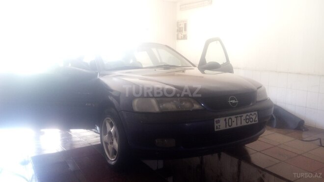 Opel Vectra 1997, 300,000 km - 1.8 l - Bakı
