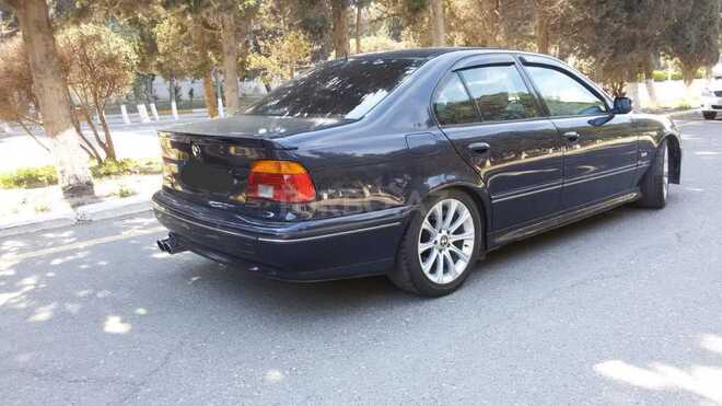 BMW 540 2001, 456,000 km - 4.4 l - Sumqayıt