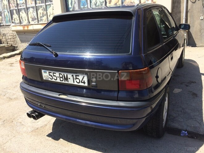Opel Astra 1995, 290,000 km - 2.0 l - Bakı