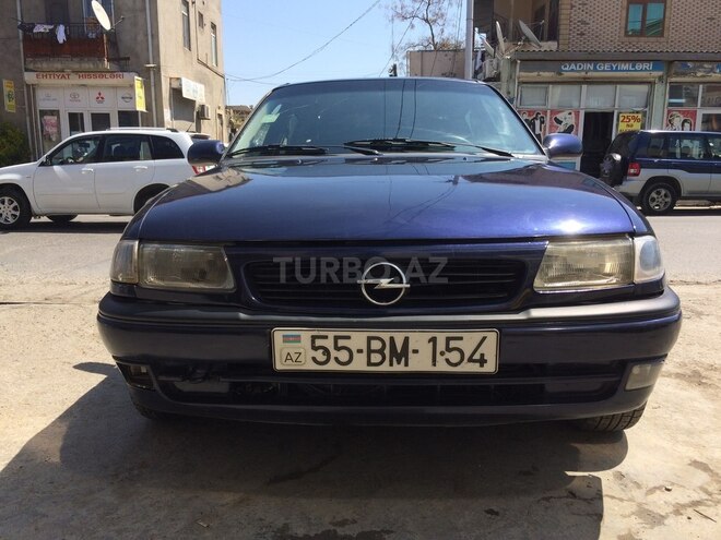 Opel Astra 1995, 290,000 km - 2.0 l - Bakı