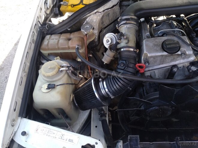 Mercedes E 200 1989, 24,000 km - 2.2 l - Bakı