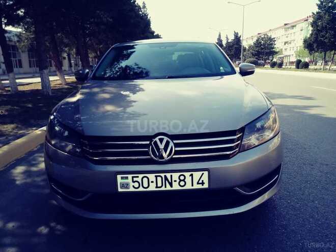 Volkswagen Passat 2013, 132,300 km - 2.5 л - Sumqayıt