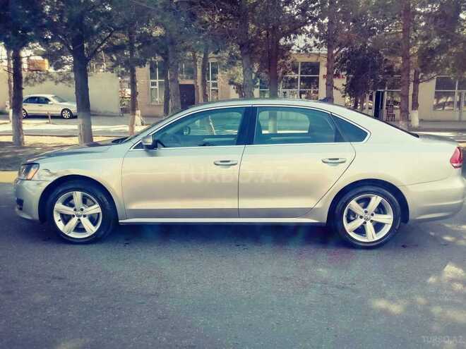 Volkswagen Passat 2013, 132,300 km - 2.5 л - Sumqayıt