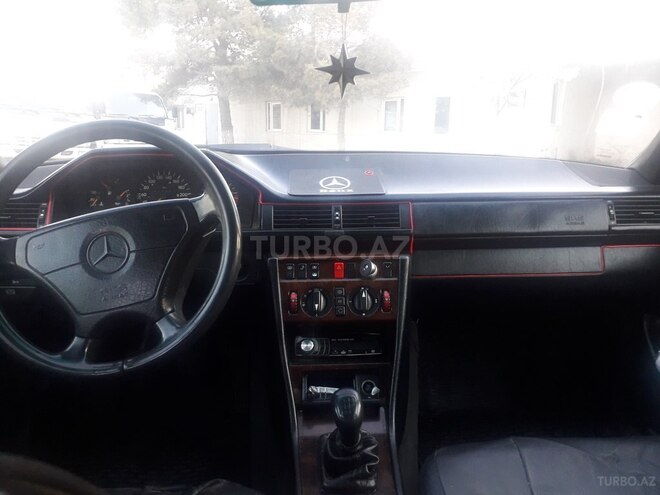 Mercedes E 200 1994, 411,000 km - 2.0 l - Bakı