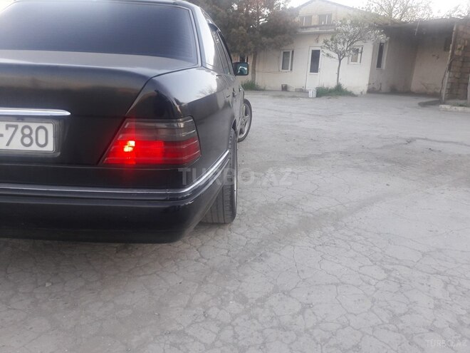 Mercedes E 200 1994, 411,000 km - 2.0 l - Bakı