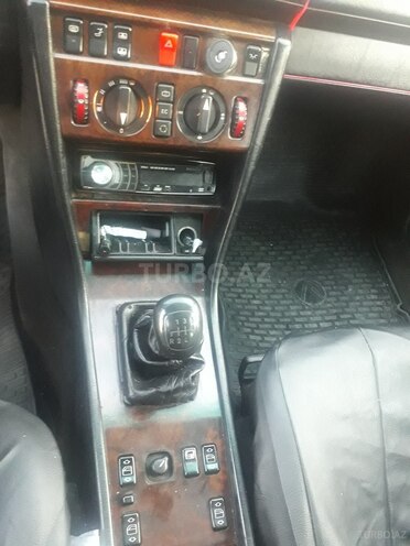 Mercedes E 200 1994, 411,000 km - 2.0 l - Bakı