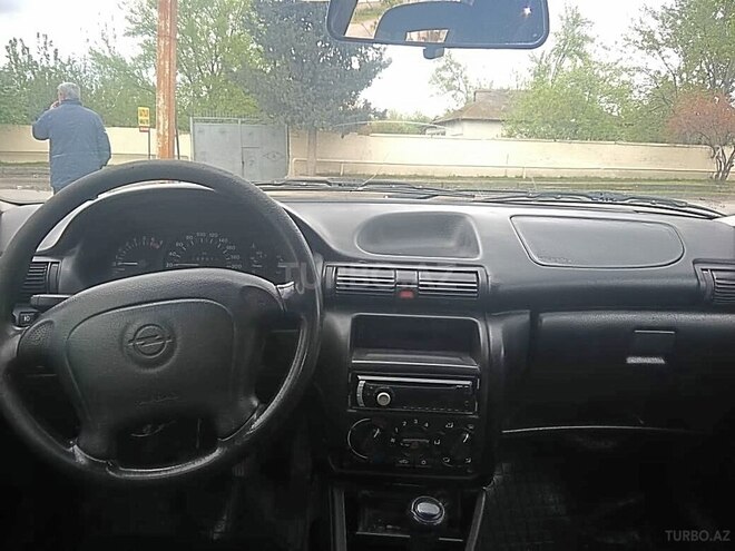 Opel Astra 1995, 287,000 km - 1.6 l - Bakı