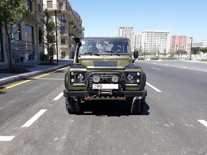 Land Rover Defender 1999, 133,000 km - 2.5 l - Bakı