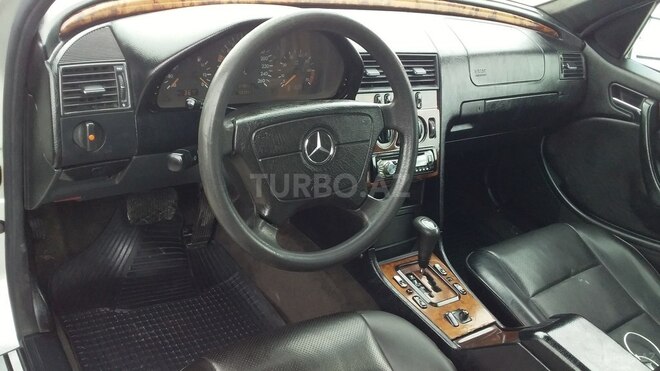 Mercedes C 200 1999, 265,000 km - 2.0 л - Bakı