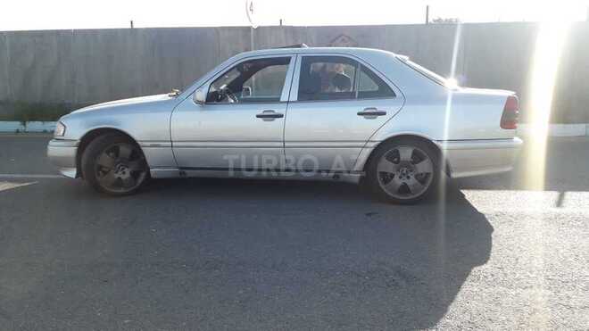 Mercedes C 220 1995, 431,000 km - 2.2 l - Sumqayıt