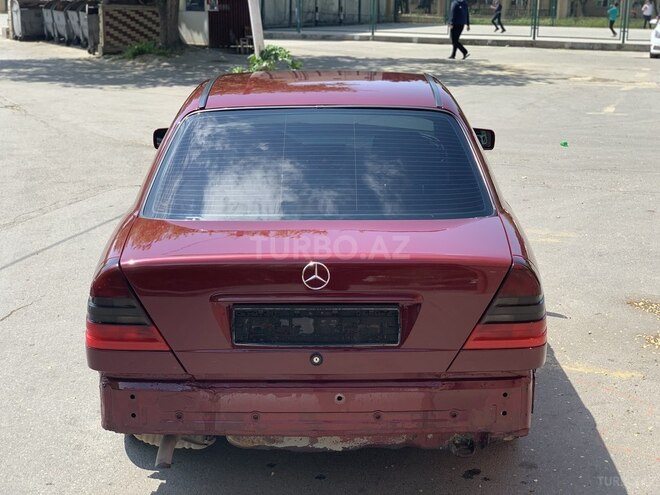 Mercedes C 180 1999, 351,000 km - 1.8 l - Bakı