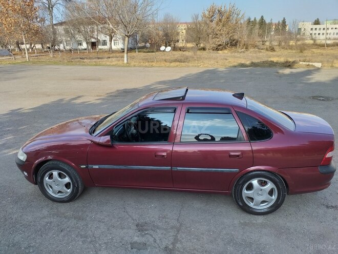 Opel Vectra 1998, 192,455 km - 1.6 l - Qazax