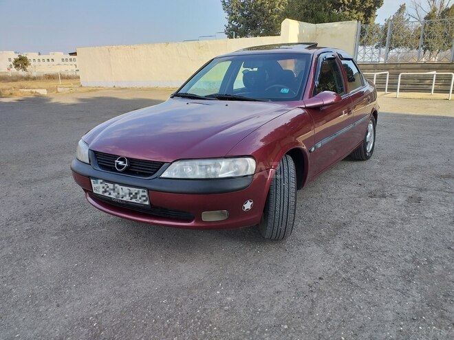 Opel Vectra 1998, 192,455 km - 1.6 l - Qazax