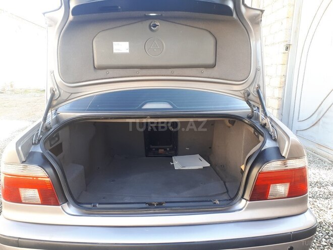 BMW 528 1999, 350,000 km - 2.8 л - Şəmkir
