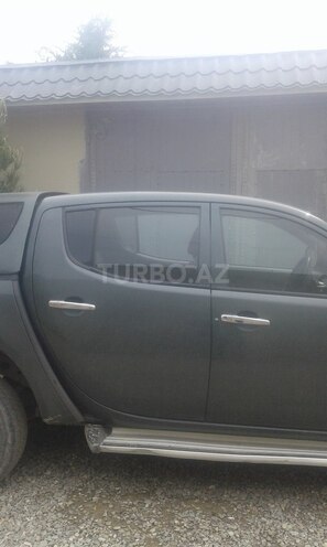Mitsubishi L200 2011, 220,000 km - 0.2 l - Bakı